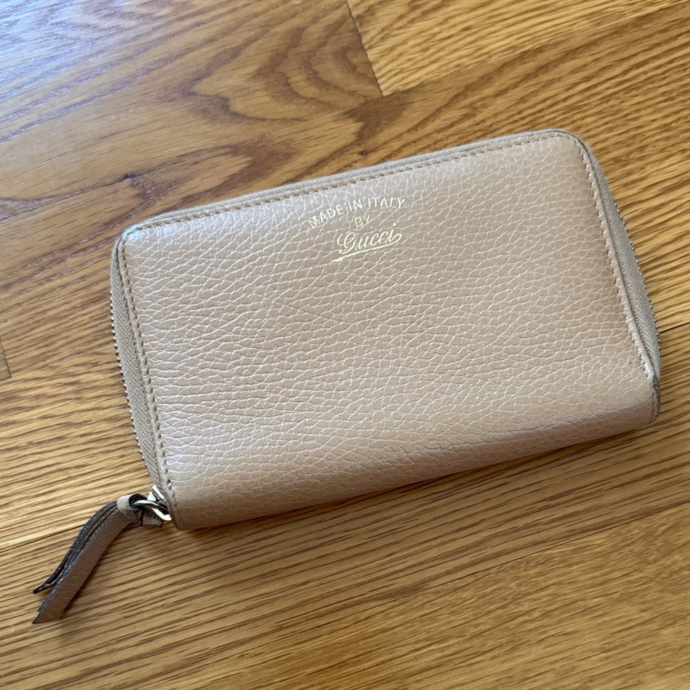 Gucci Tan Leather Wallet